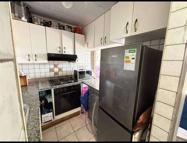 3 BEDROOM APARTMENT FOR SALE IN WOODHAVEN